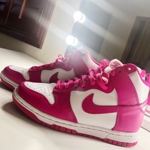 pink and white nike high top dunks